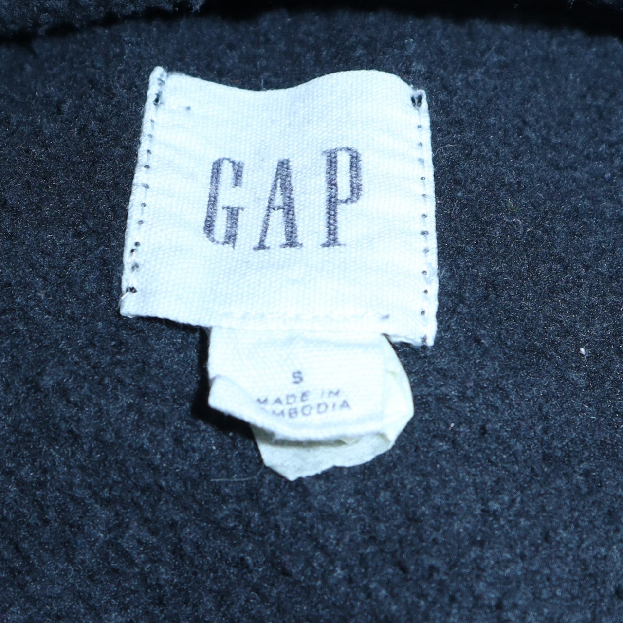 GAP Women’s Black Small Pullover Hoodie with Logo Front