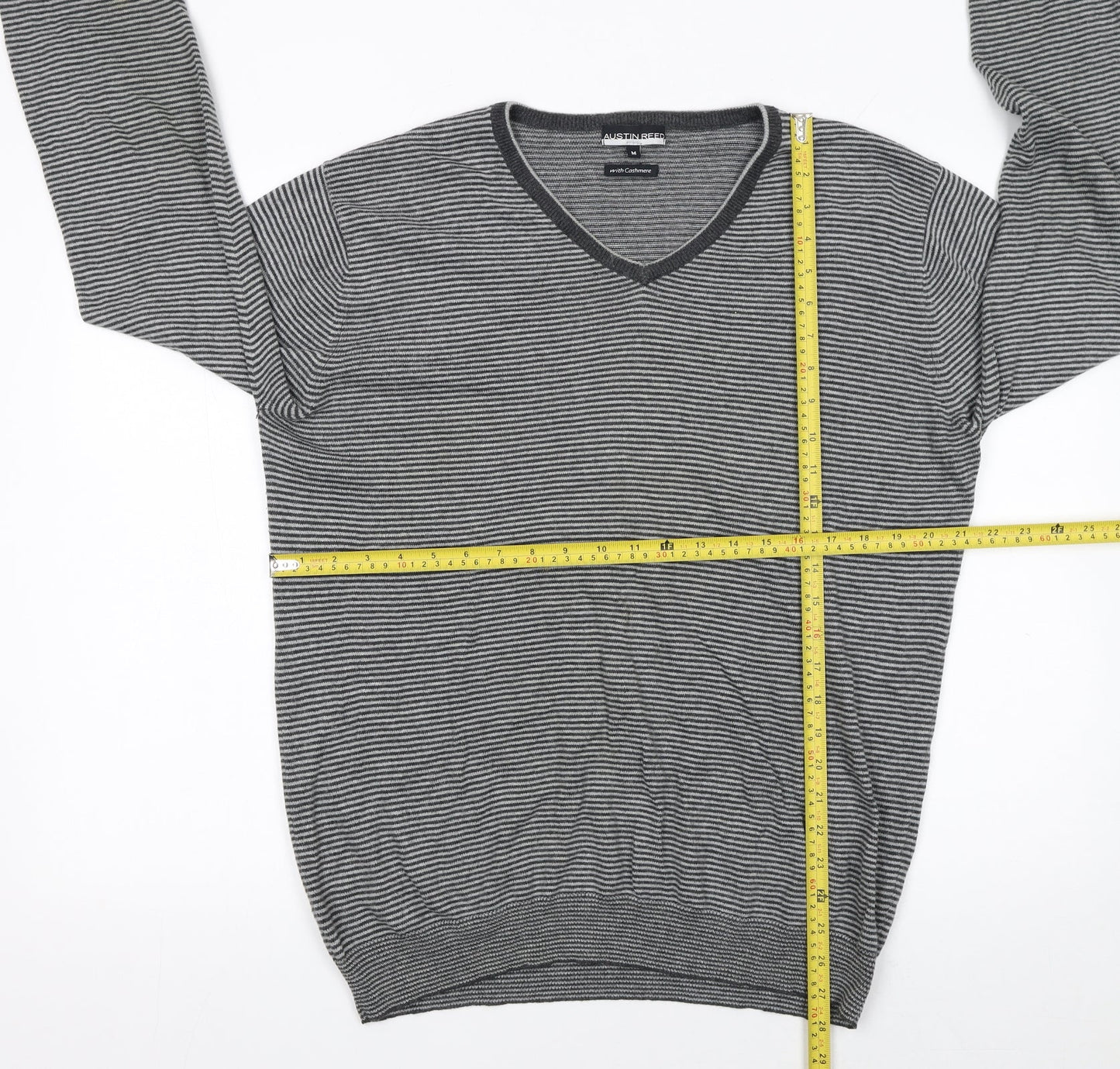 Austin Reed Men’s Grey Striped V-Neck Cashmere Blend Jumper M