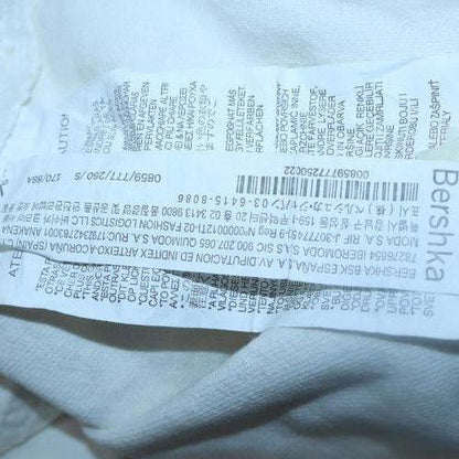 Bershka Men’s White Cotton Graphic Denim Jacket Size S