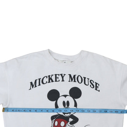 Close-up detail of H&M girls’ white mickey mouse graphic pullover sweatshirt 13-14 years
