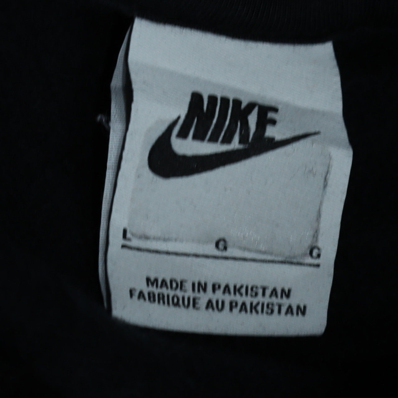Nike Men's Black Pullover Hoodie L Regular Fleece Graphic Sportswear