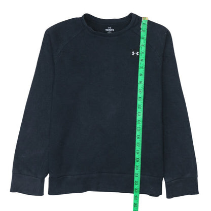 Close-up detail of Under Armour boys’ black fleece pullover sweatshirt, size 158, crew neck