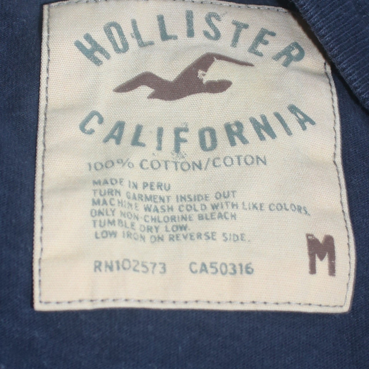 Hollister Men's Blue Graphic Logo T-Shirt Medium Casual Cotton