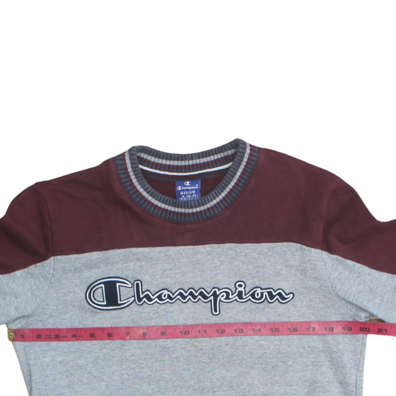 Champion Men’s Grey Burgundy Crew Neck Sweatshirt Medium Pullover Logo