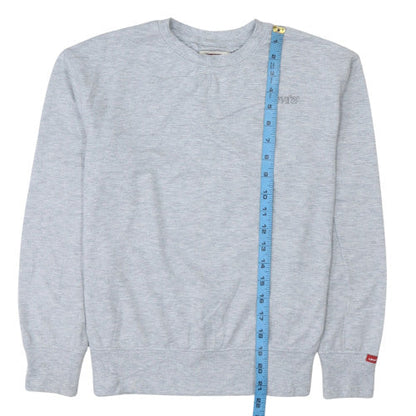 Close-up detail of Levi's boys’ grey 12 years pullover sweatshirt crew neck logo jumper