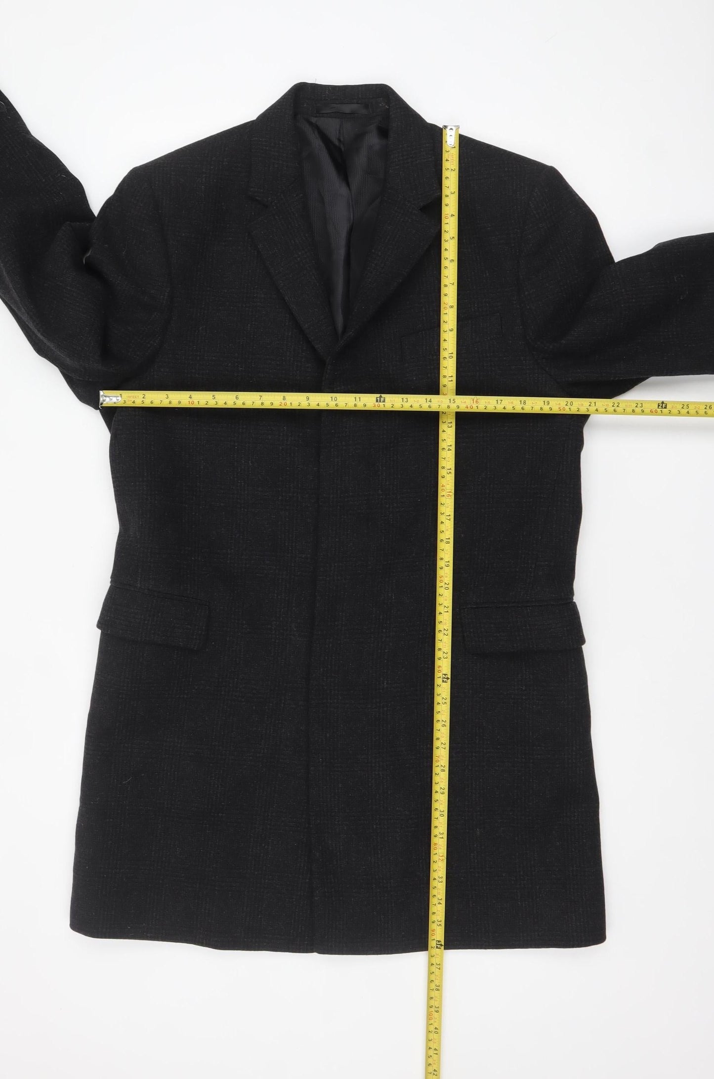 Blaze Men’s Black Wool Blend Mid-Length Classic Overcoat 40R