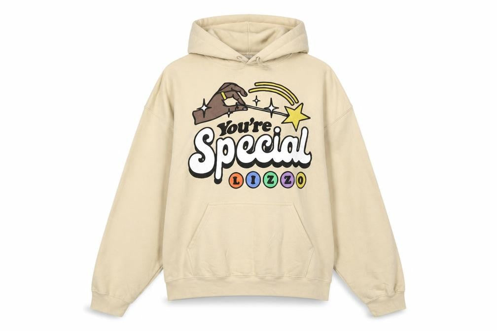 Gildan Women's Beige Lizzo Graphic Pullover Hoodie Size L