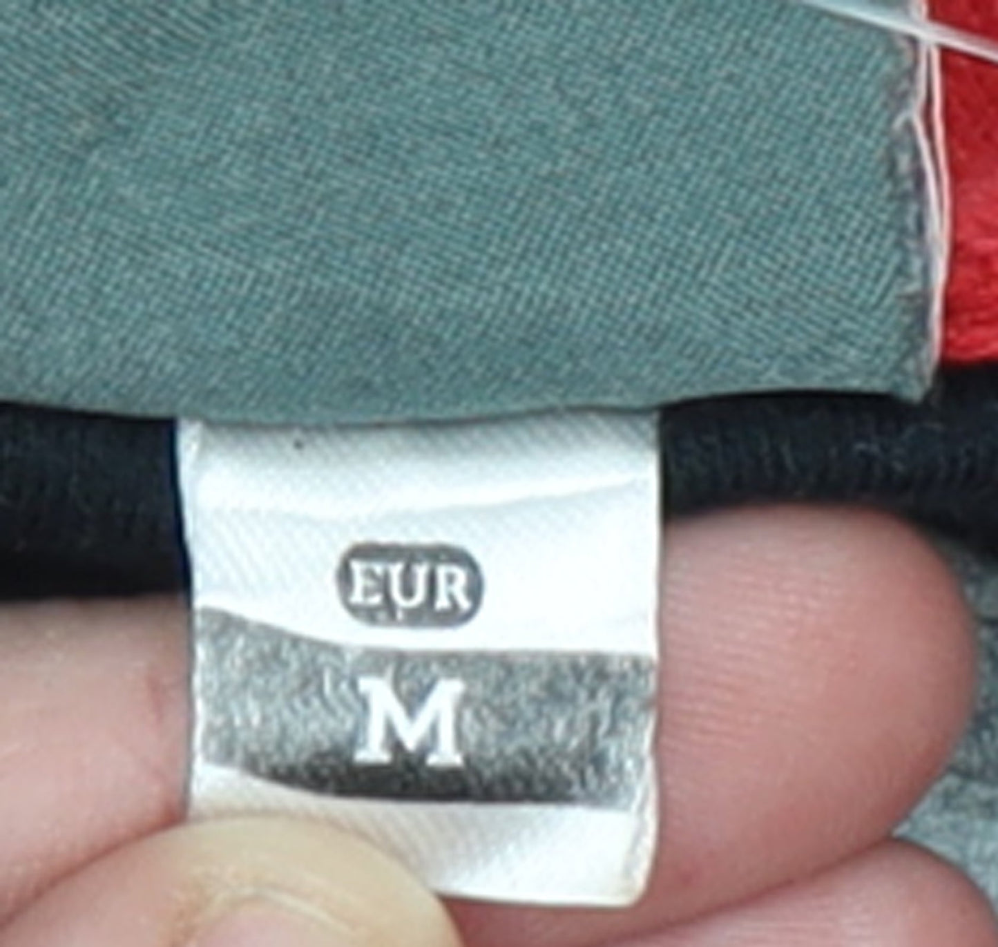 Umbro Men’s Red Black DFI Football Klub Sweatshirt Size M