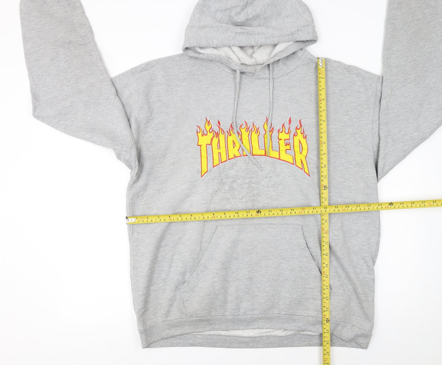 B&C Collection Men’s Grey 2XL Pullover Hoodie with Retro Thriller Print