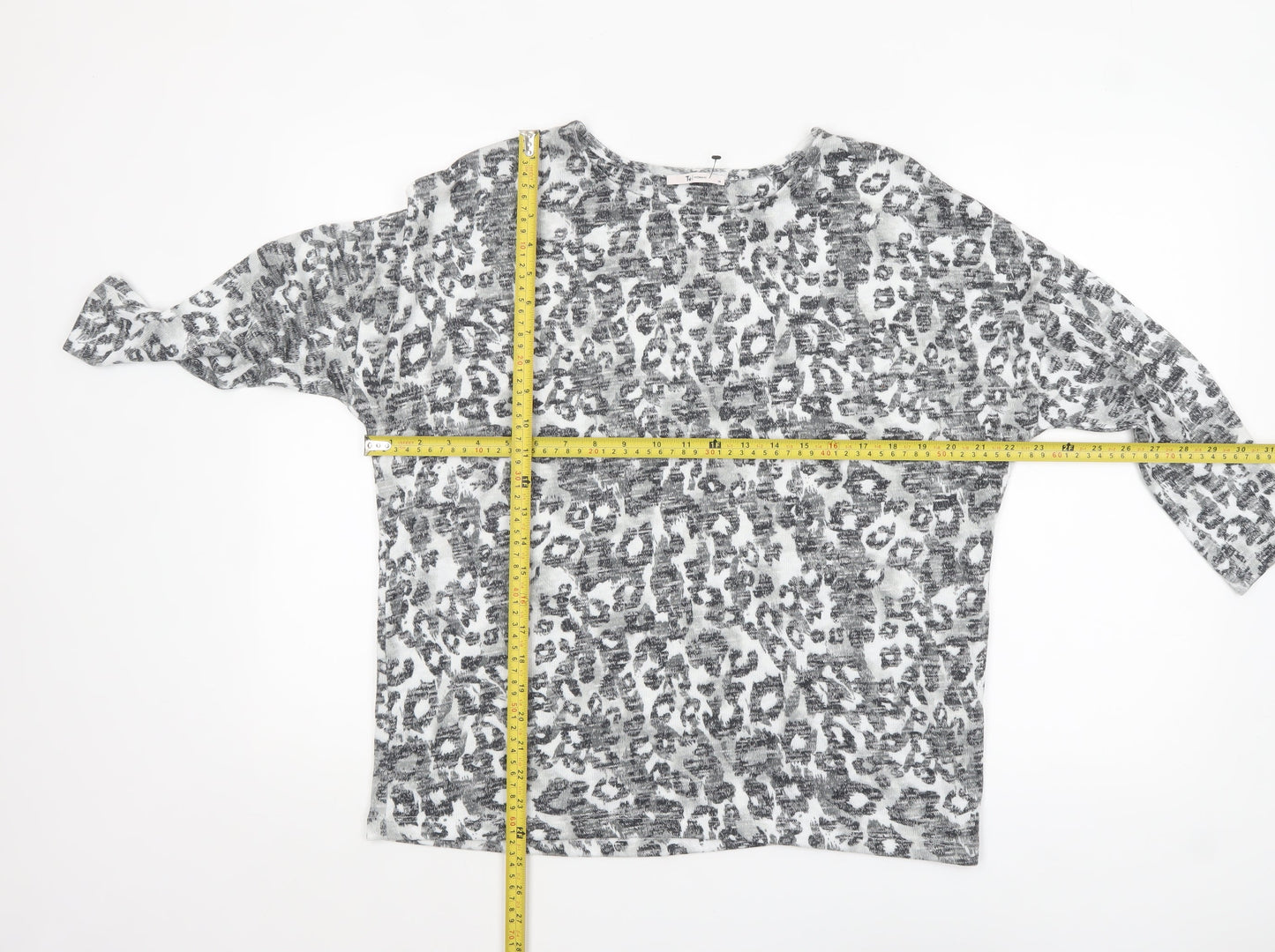 Tu Womens Grey Animal Print Tunic Blouse Size 14 3/4 Sleeve