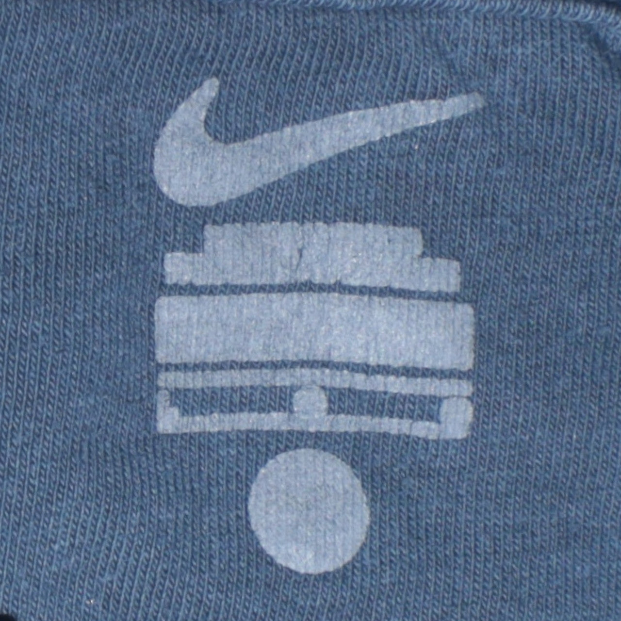Nike Men’s Blue North Alabama Lions Embroidered Crew Sweatshirt L