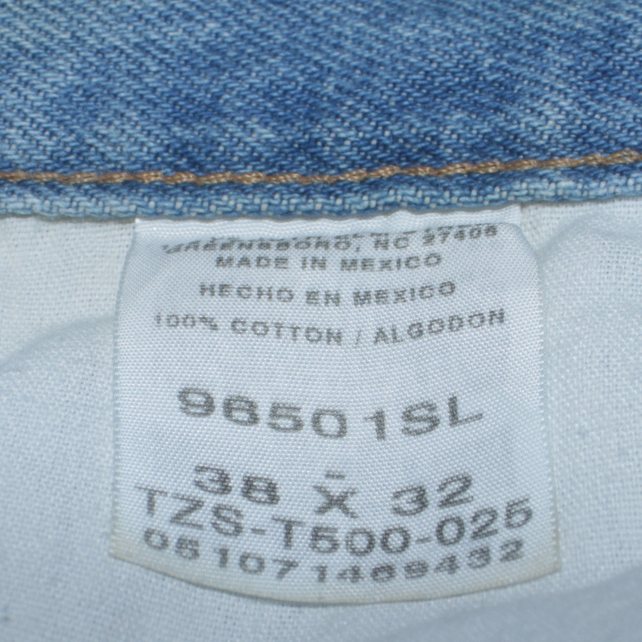 Wrangler Men's Blue Light Wash Classic Straight Leg Jeans 38x32