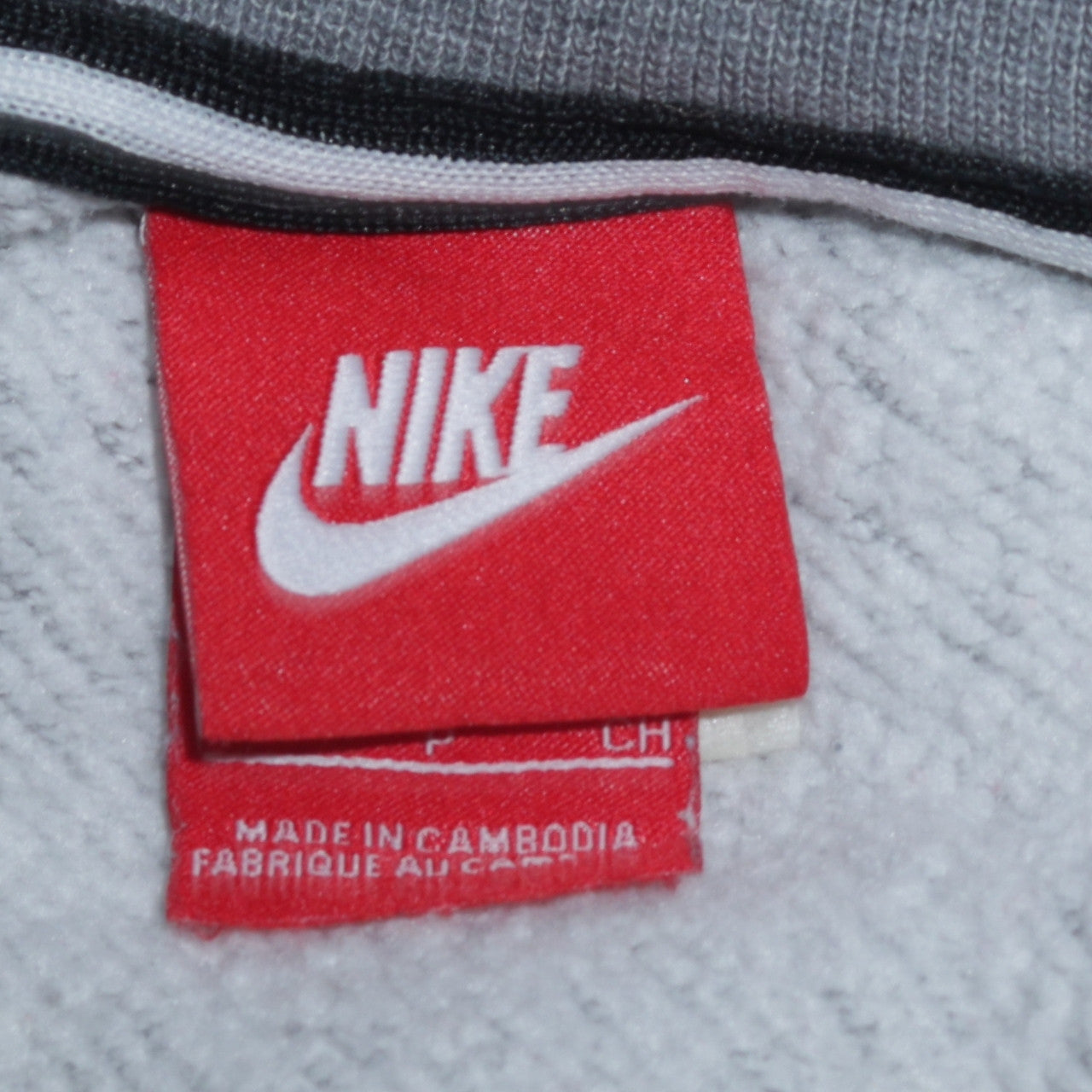 Nike Men's Grey Graphic Logo Pullover Sweatshirt S