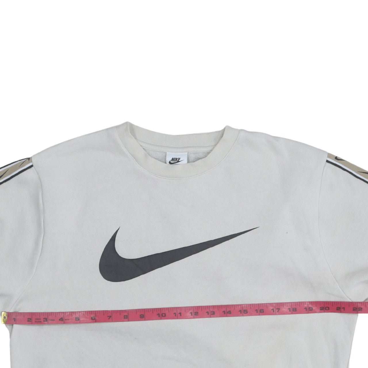 Nike Men's White Small Logo Pullover Sweatshirt Crew Neck Sportswear