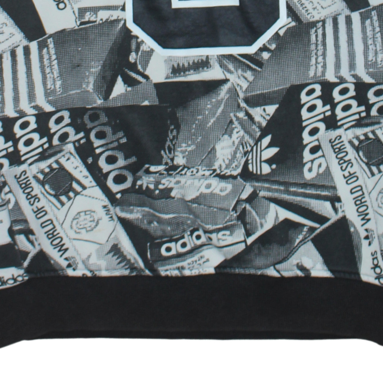 adidas Men's Black Graphic Print Pullover Sweatshirt M