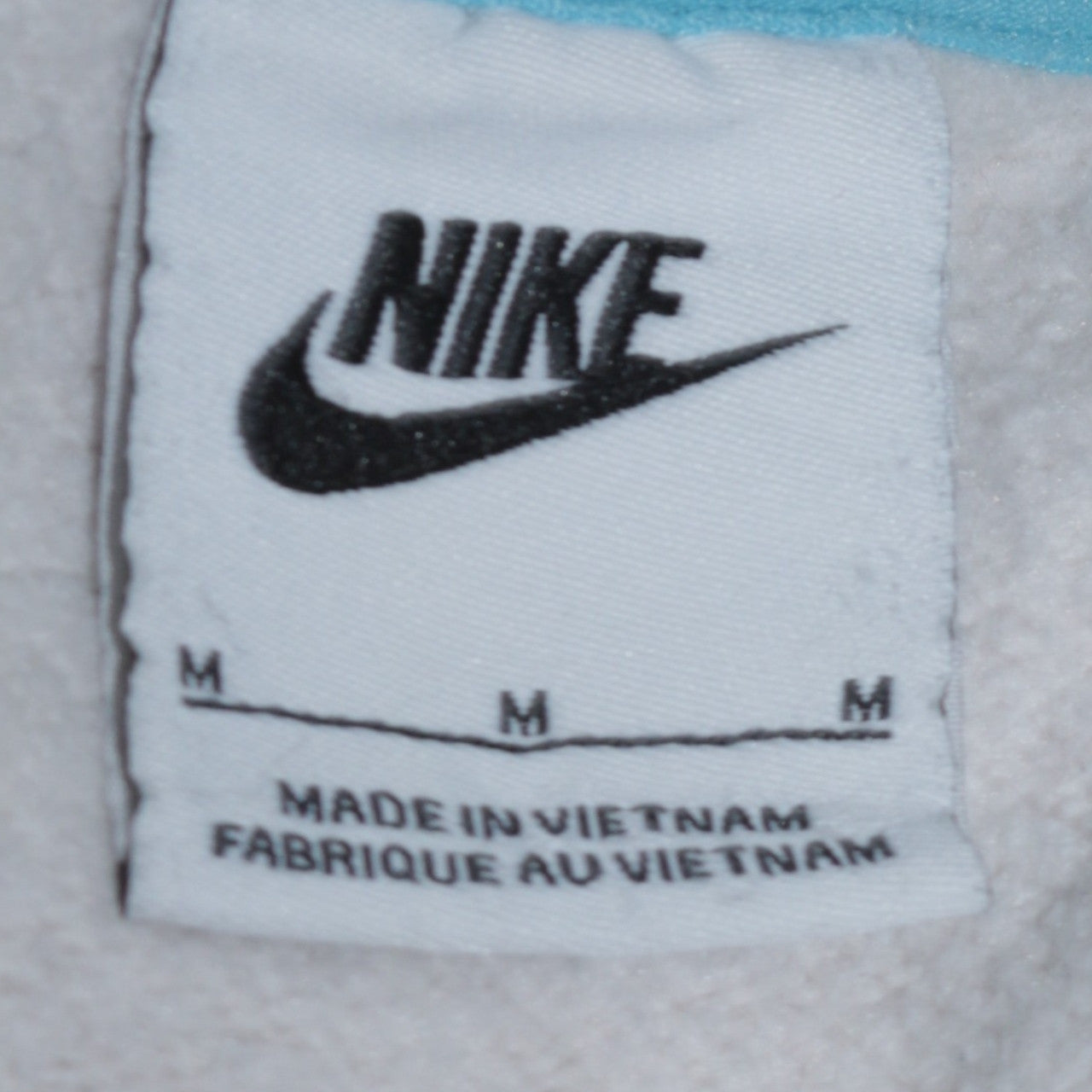Nike Mens White Medium Pullover Crew Neck Graphic Sweatshirt