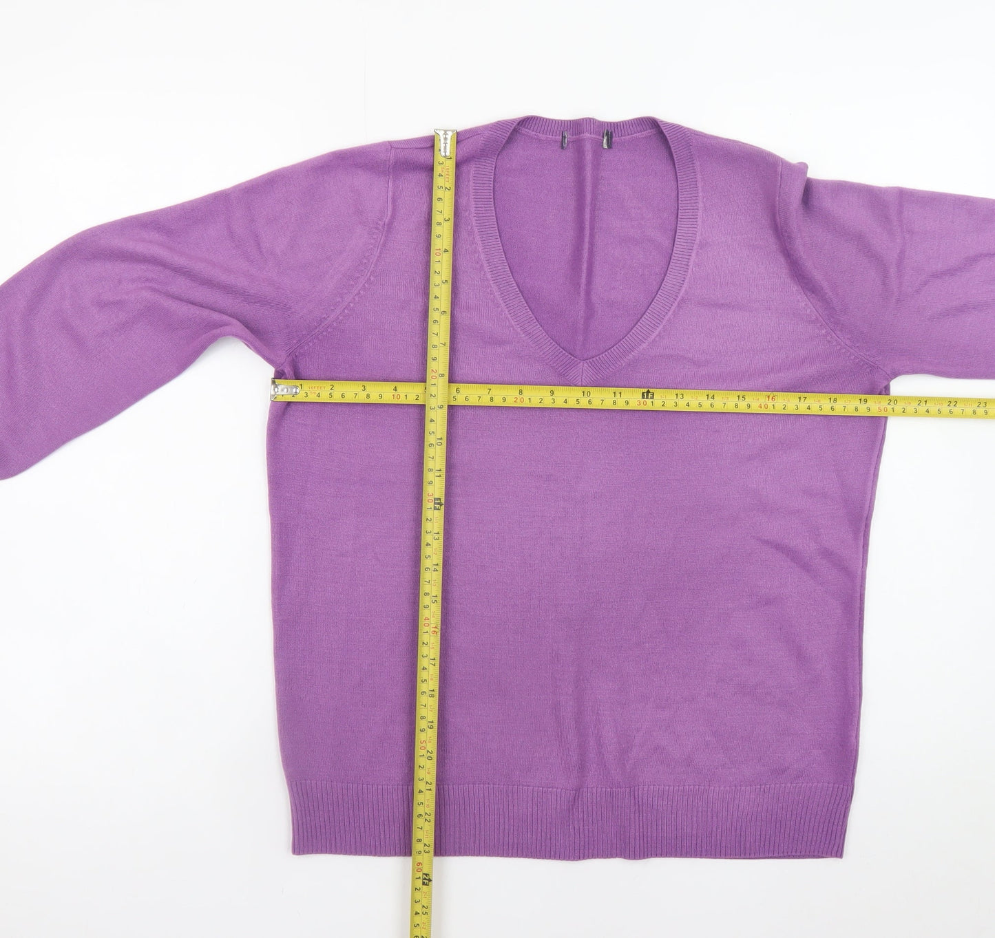 Marks and Spencer Men’s Purple V-Neck Classic Knit Jumper L