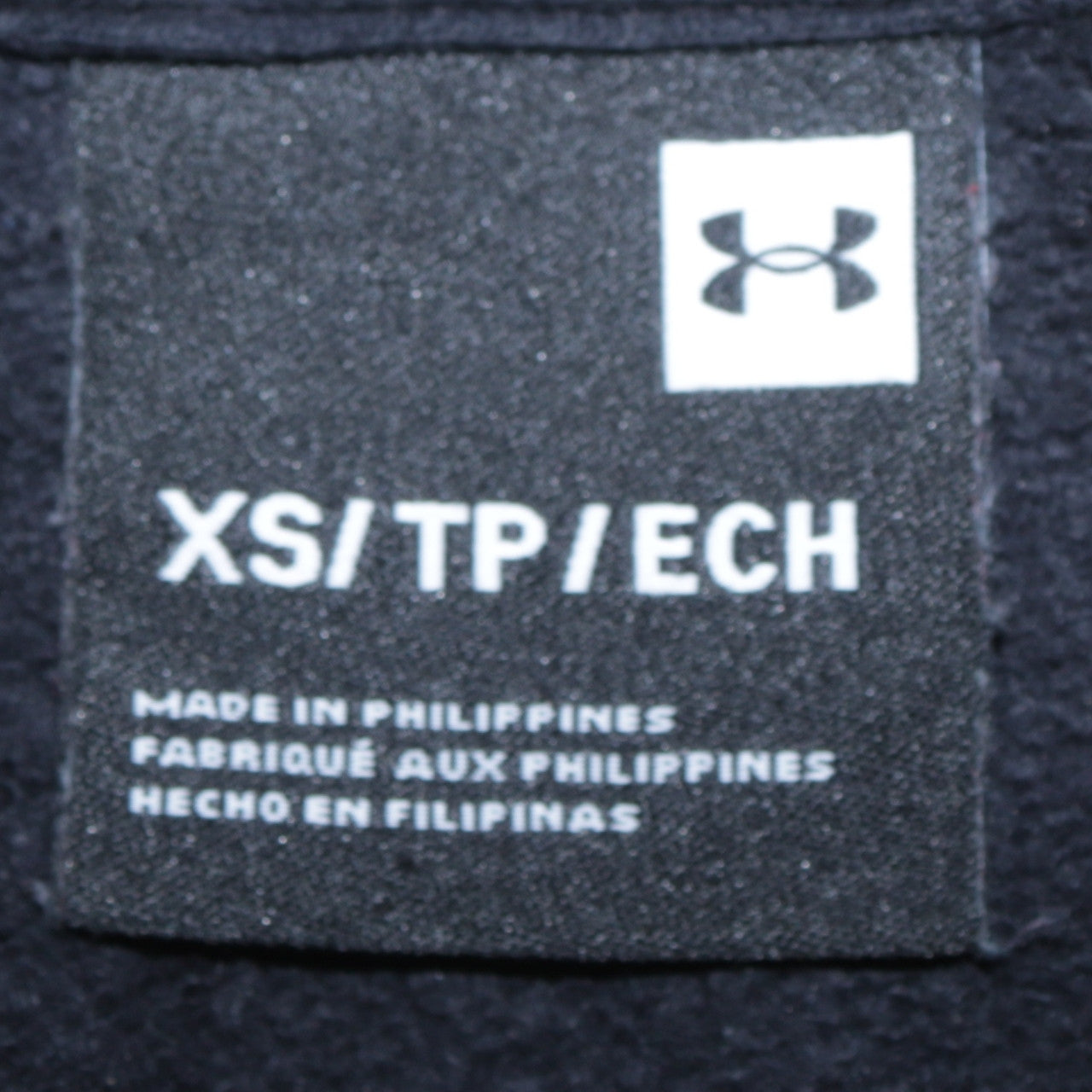Under Armour Mens Black XS Pullover Hoodie Fleece Sweatshirt