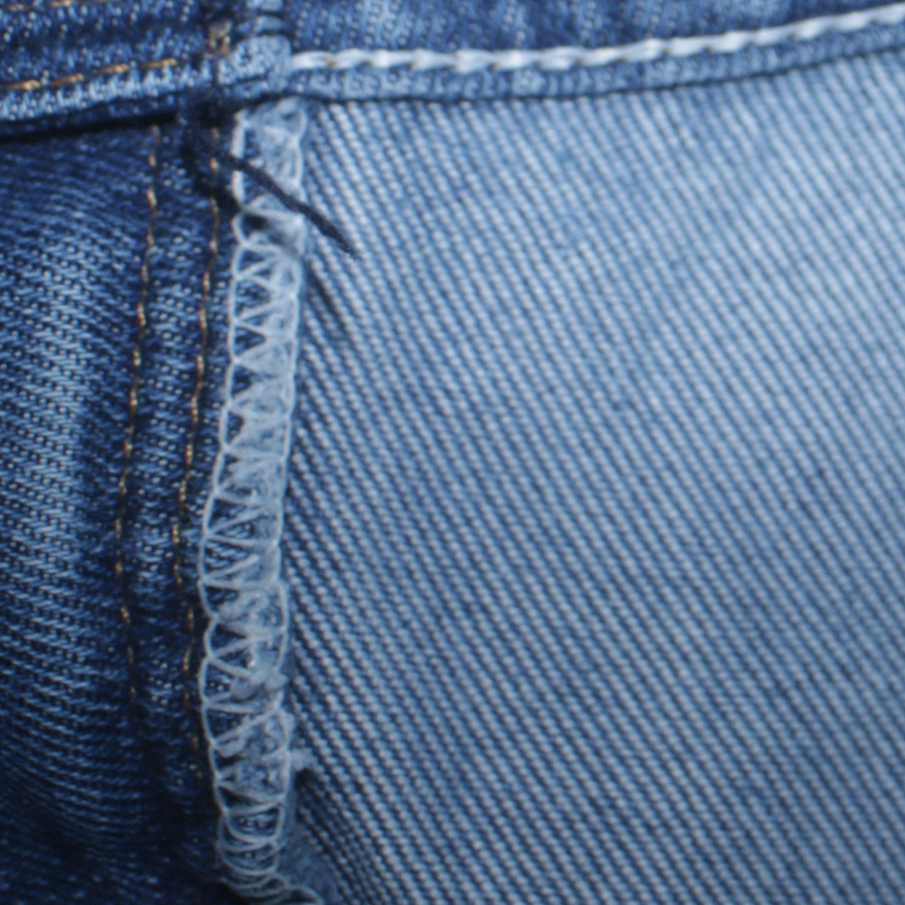 Wrangler Men's Blue Regular Fit Straight Denim Jeans 42x30