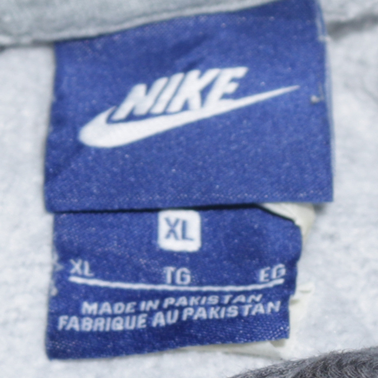Nike Men’s Grey Pullover Hoodie XL Regular Fit Sports Fleece
