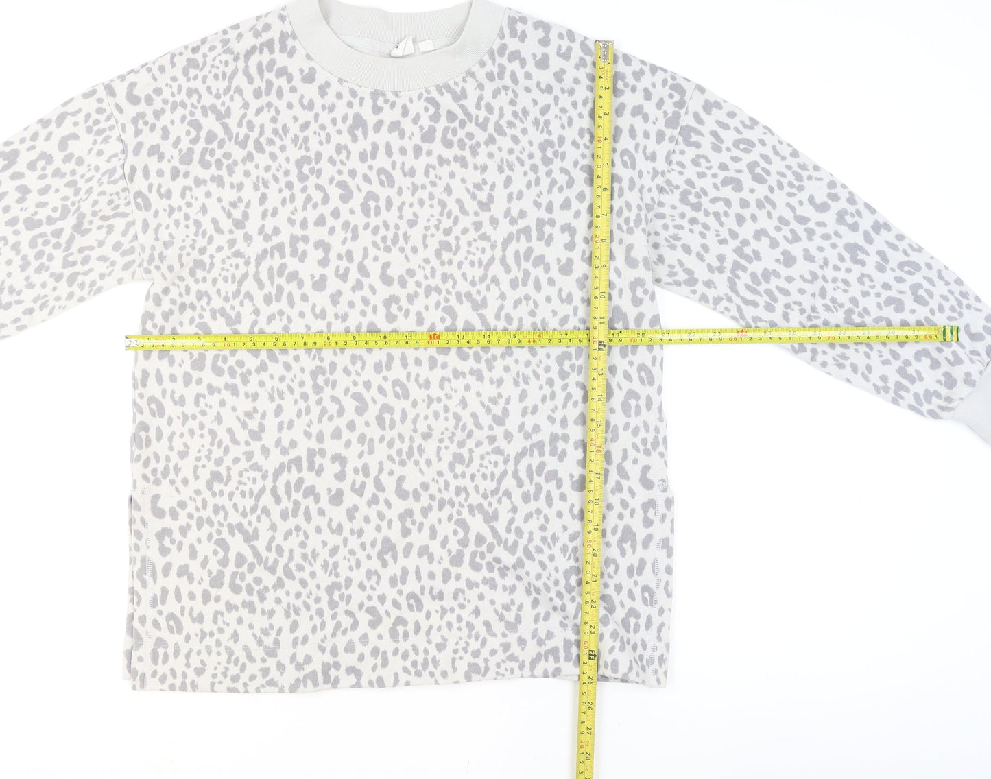GAP Women Grey Leopard Print Pullover Sweatshirt Medium