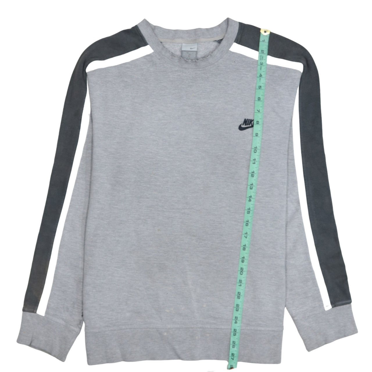 Nike Mens Grey Crew Neck Sweatshirt L Embroidered Logo Classic Style