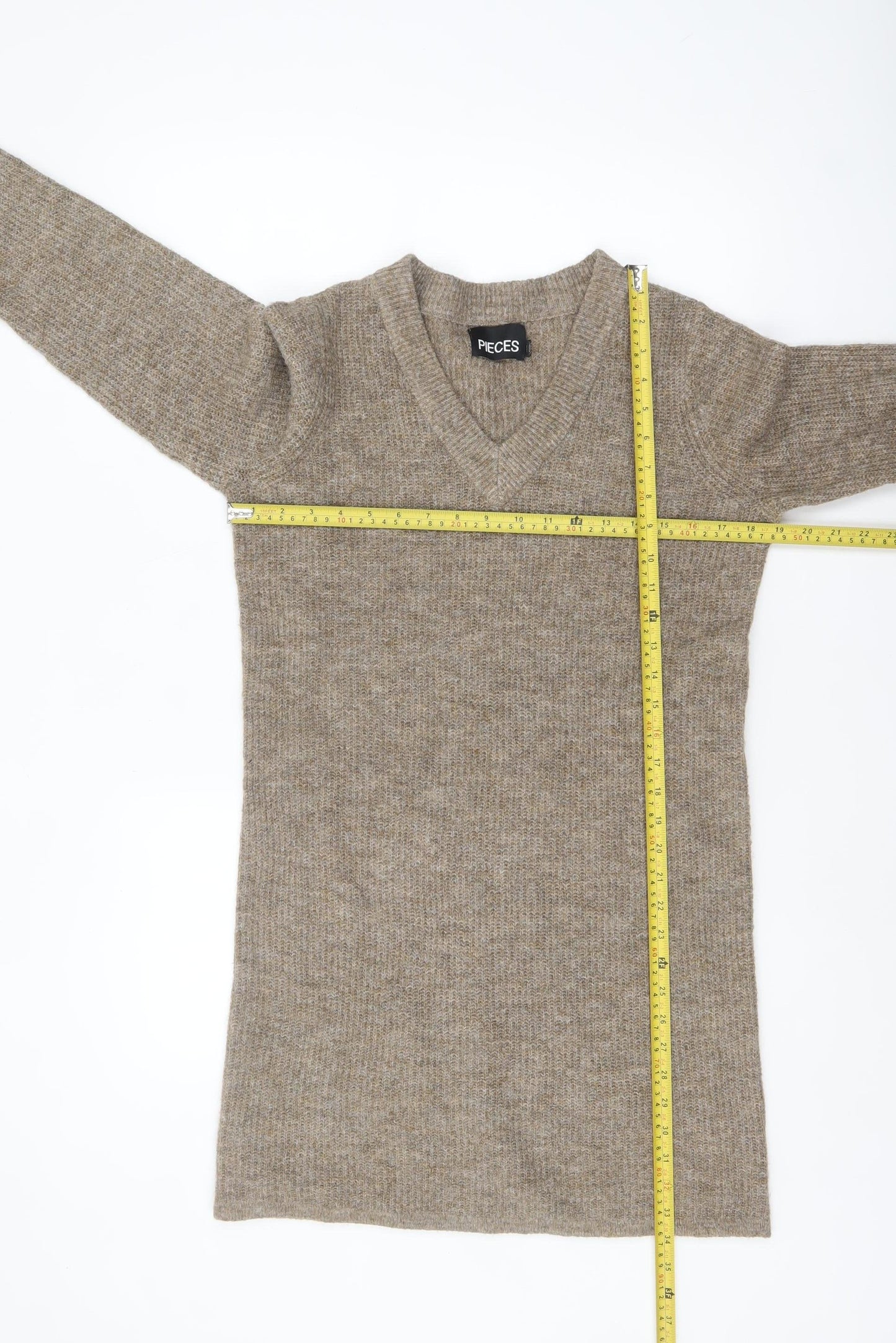 Pieces Women Beige V-Neck Long Sleeve Knit Jumper Size S
