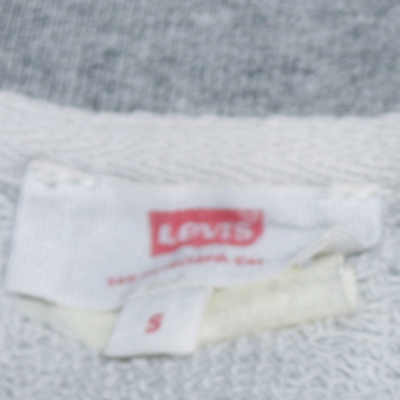 Levi's Men's Grey Small Crew Neck Logo Sweatshirt Pullover