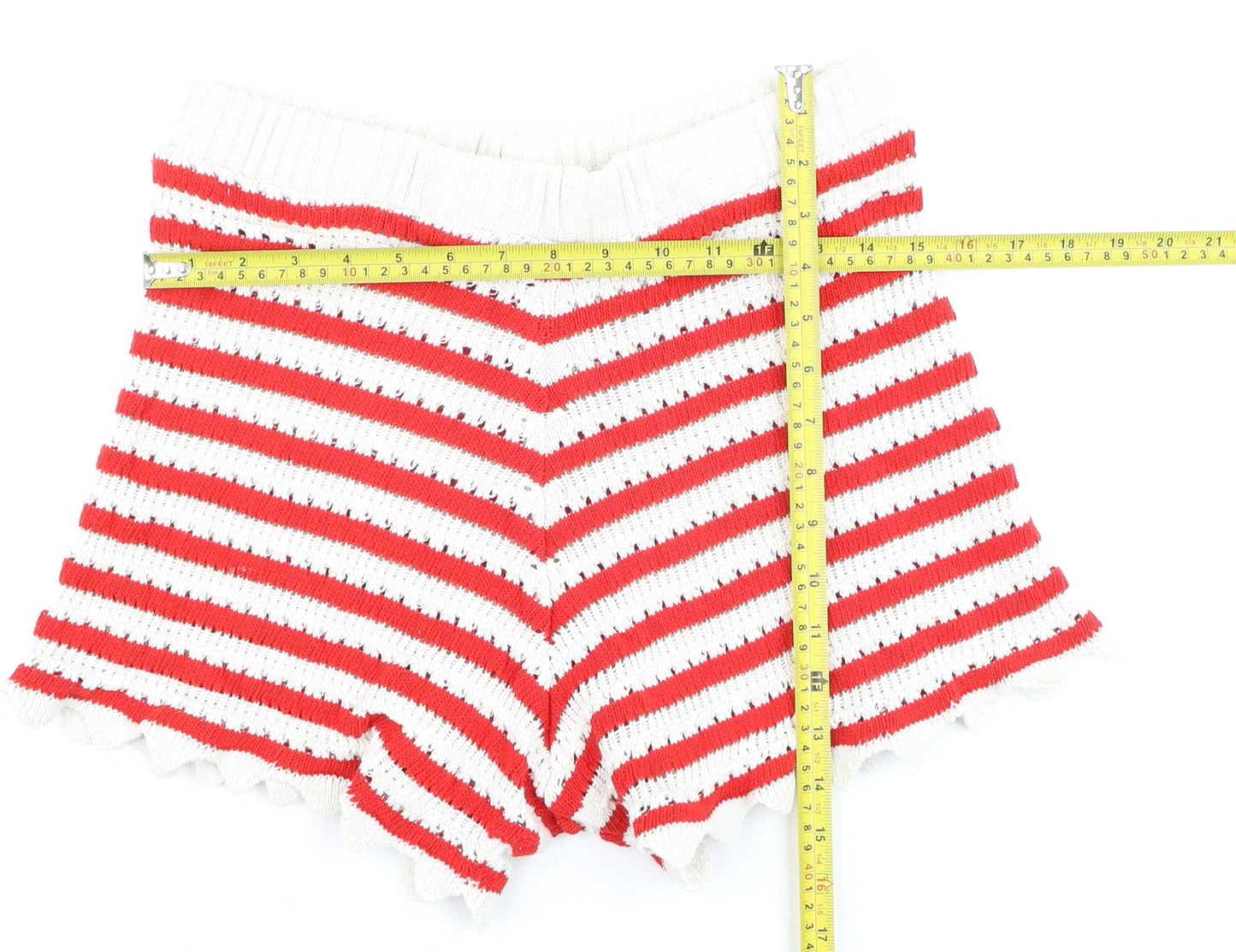 ASOS DESIGN Women Red White Striped Knit Shorts Size S
