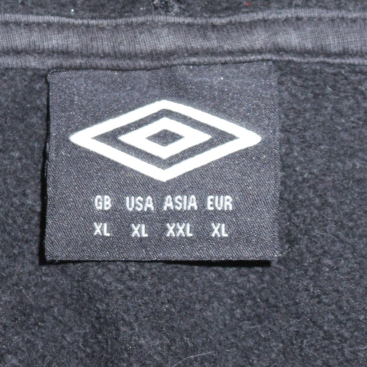 Umbro Men's Black XL Pullover Hoodie with Logo Sports Fleece