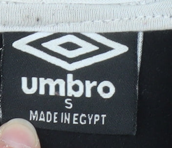 Umbro Mens Black Pullover Hoodie Small Regular Fit Sportswear