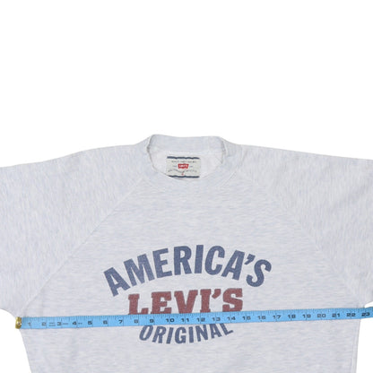 Close-up detail of Levi's Men's Grey Pullover Sweatshirt Small Graphic Logo Vintage