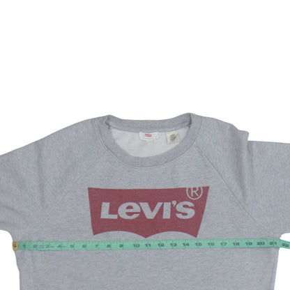 Close-up detail of Levi's Men's Grey Crew Neck Logo Sweatshirt, size S, Regular Fit