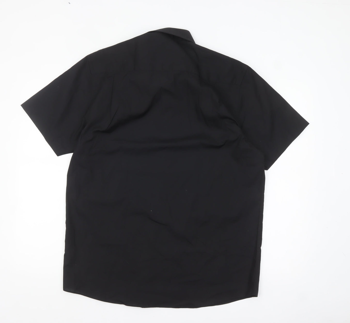 Cedar Wood State Men’s Black 16in Regular Fit Short Sleeve Shirt