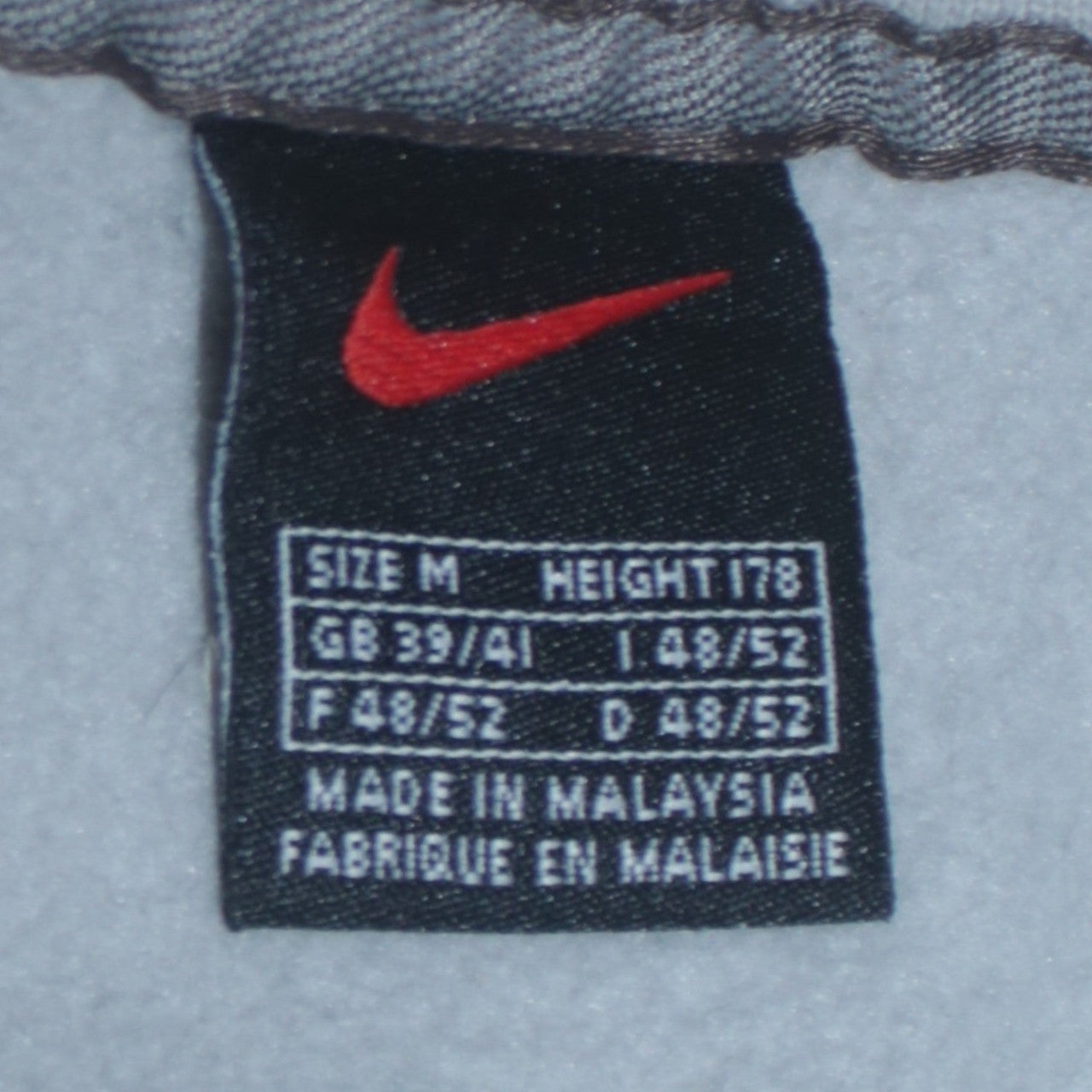 Nike Men's White V-Neck Pullover Sweatshirt Size M