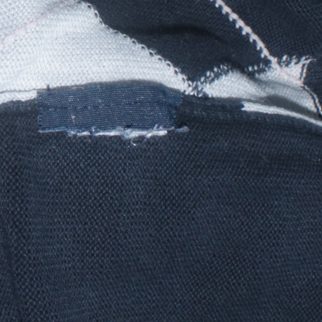 Tommy Hilfiger Men's Blue Argyle V-Neck Cotton Jumper M