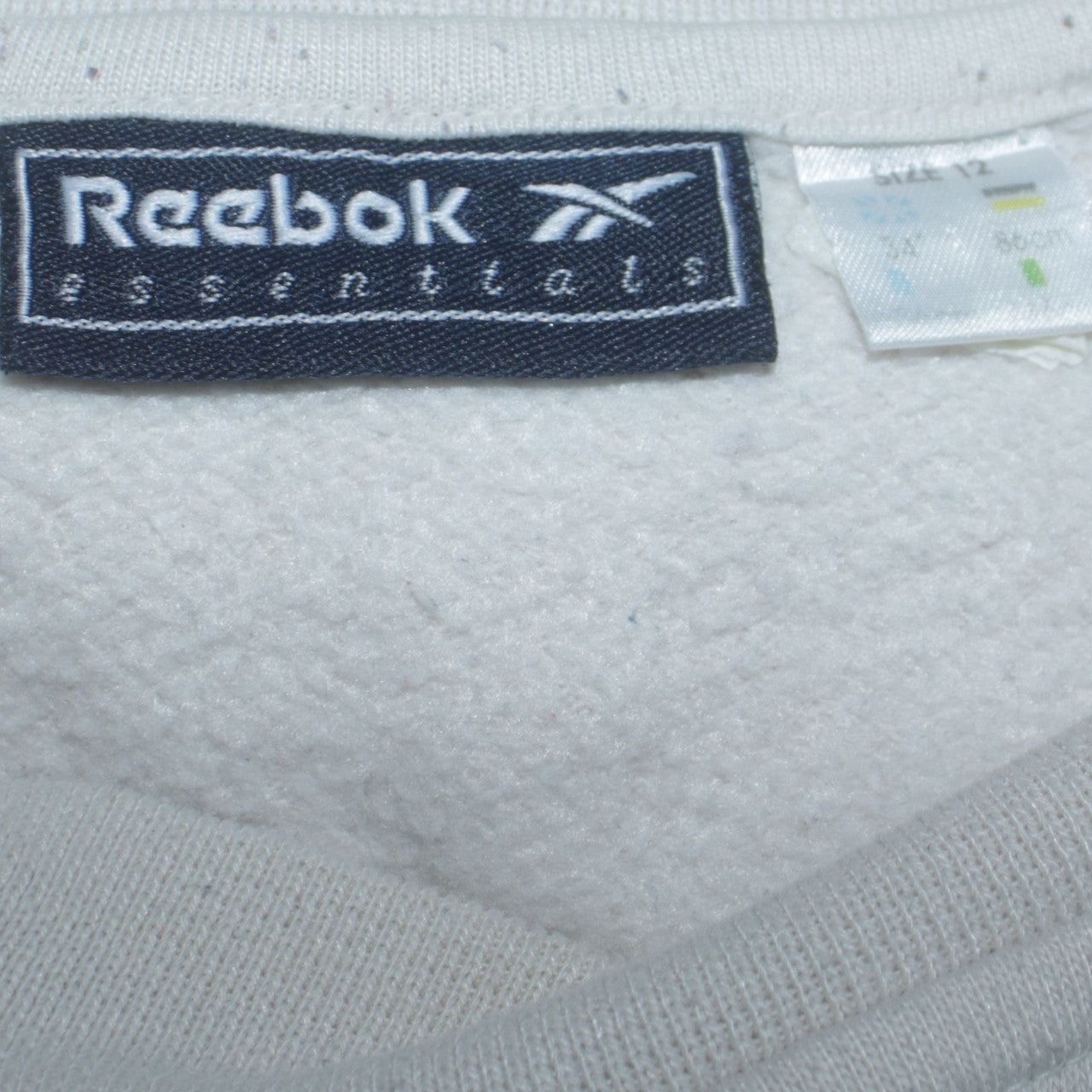 Reebok Essentials Women's White Size 12 Crew Neck Sweatshirt