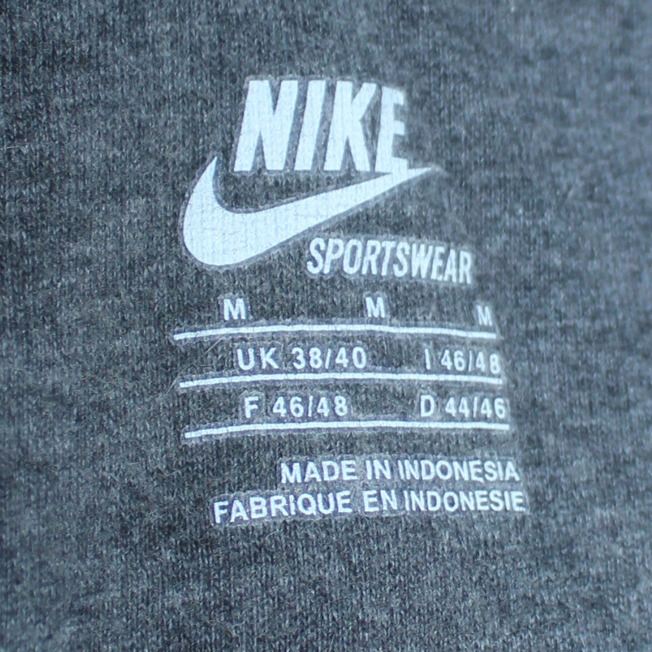 Nike Men Grey Pullover Hoodie Regular Fit Size M Sportswear
