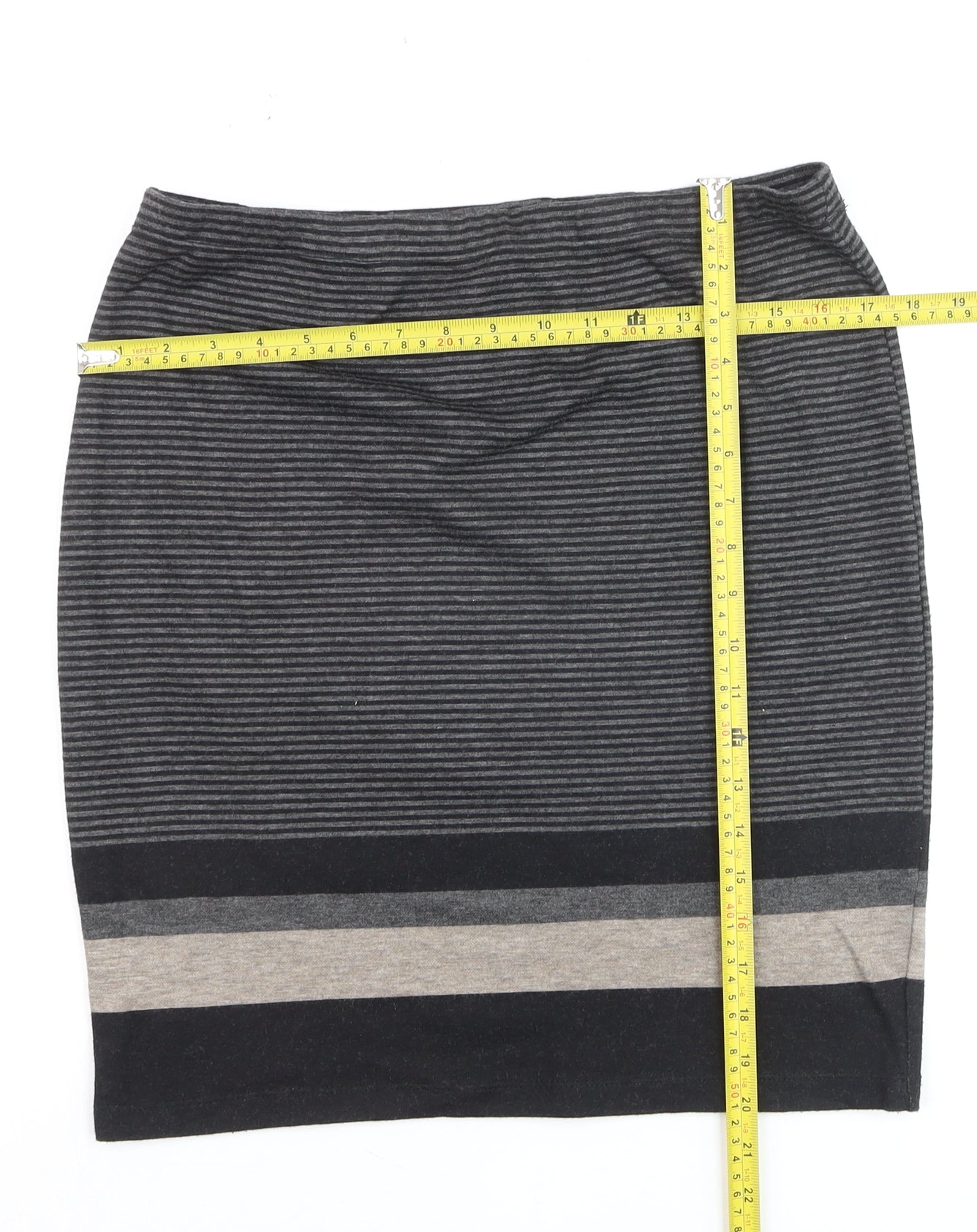 Max Studio Women’s Grey Striped Pencil Knit Skirt Size M