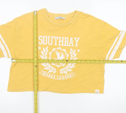 Back view of Pull&Bear women’s yellow cropped t-shirt, size UK 10, relaxed fit