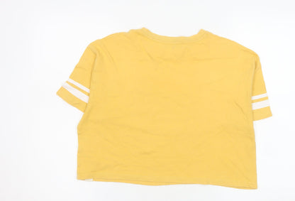 Close-up detail of Pull&Bear women’s yellow cropped t-shirt, size UK 10, relaxed fit