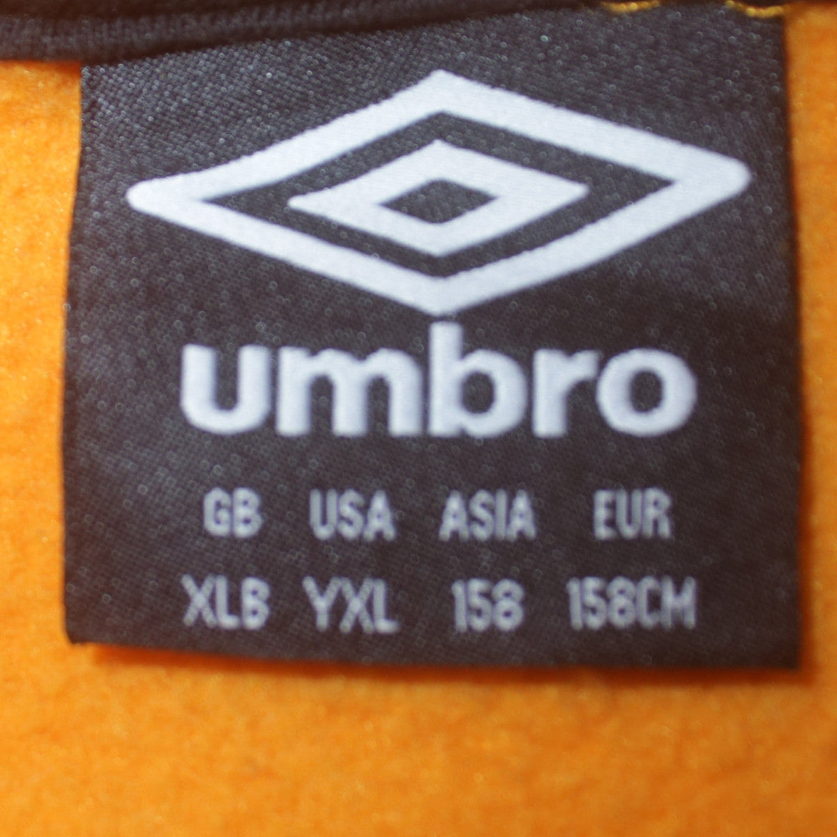 Umbro Boys Gold & Black Full Zip Hoodie Size 158 Football Club Logo