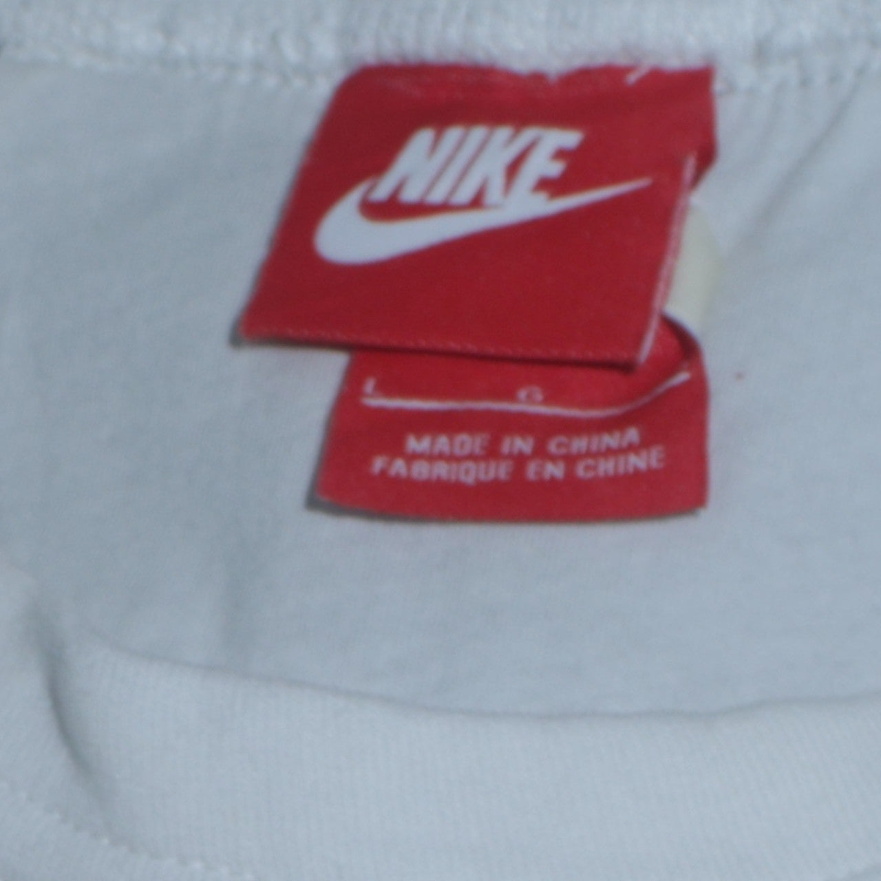 Nike Men's White Striped Raglan Long Sleeve Pullover Sweatshirt L