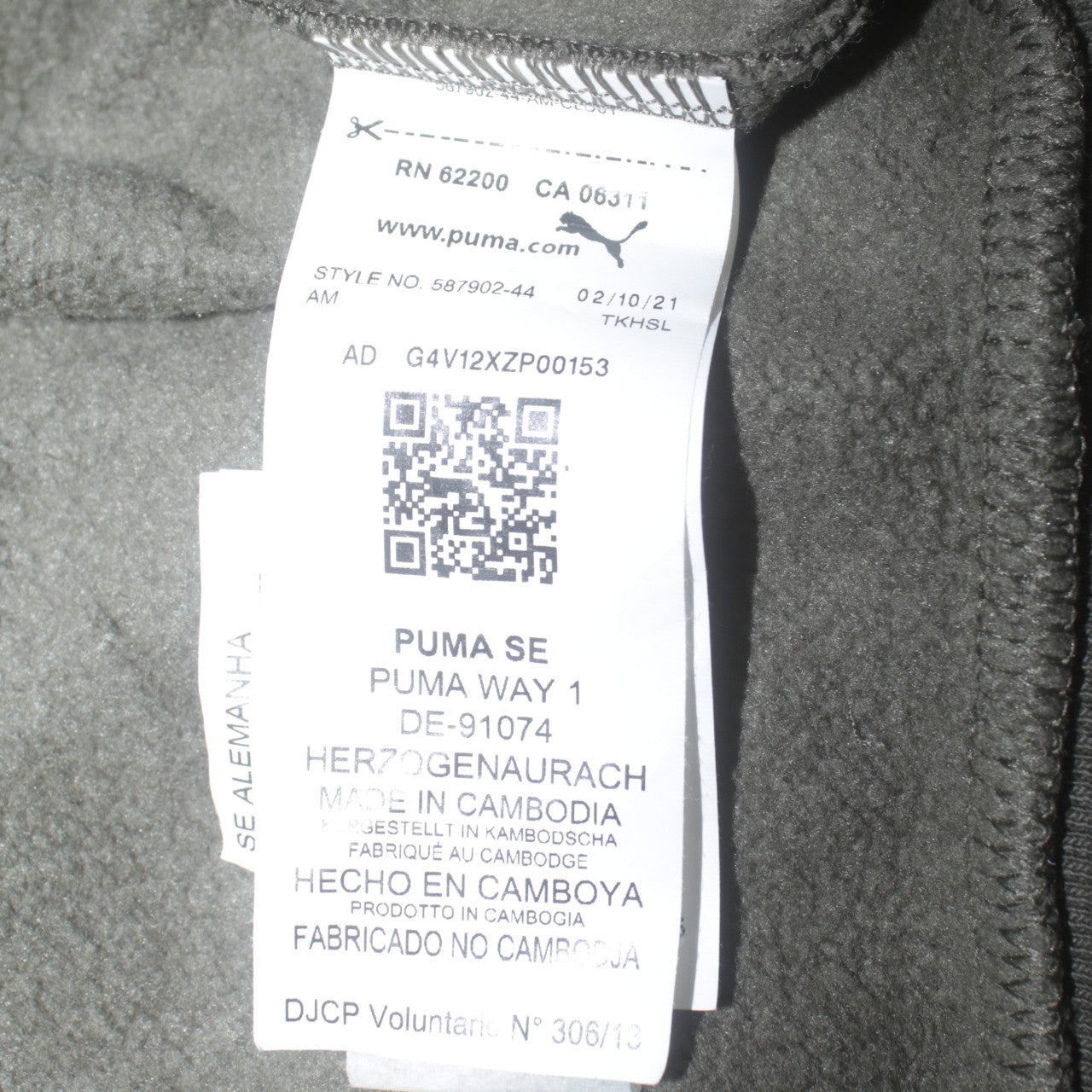 Puma Womens Green Pullover Hoodie Size L Relaxed Fit Sweatshirt