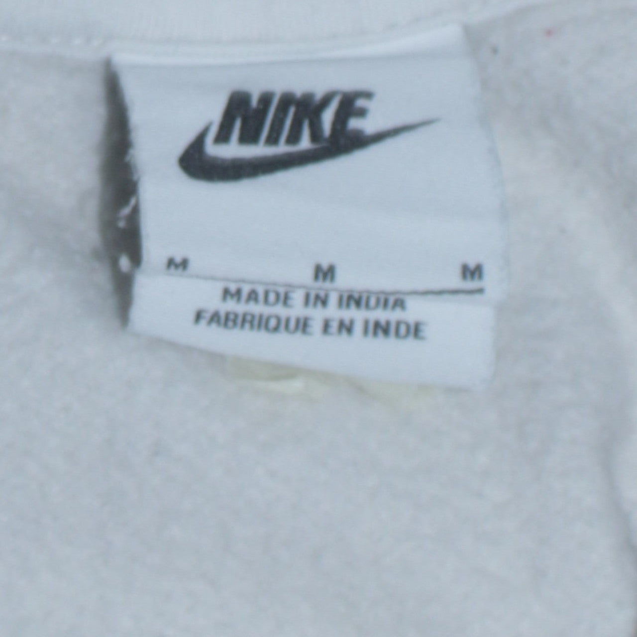 Nike Men’s White Pullover Hoodie M Sports Fleece Sweatshirt