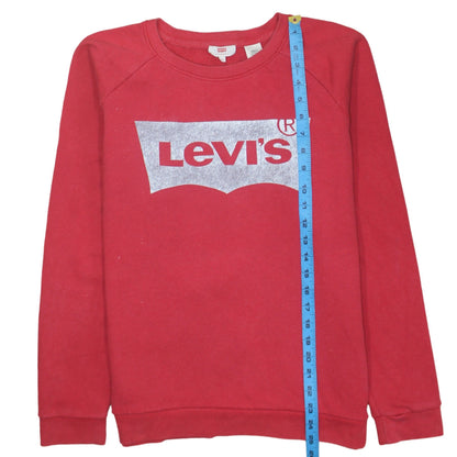 Close-up detail of Levi's Men's Red Crew Neck Logo Sweatshirt, size S, Regular Fit