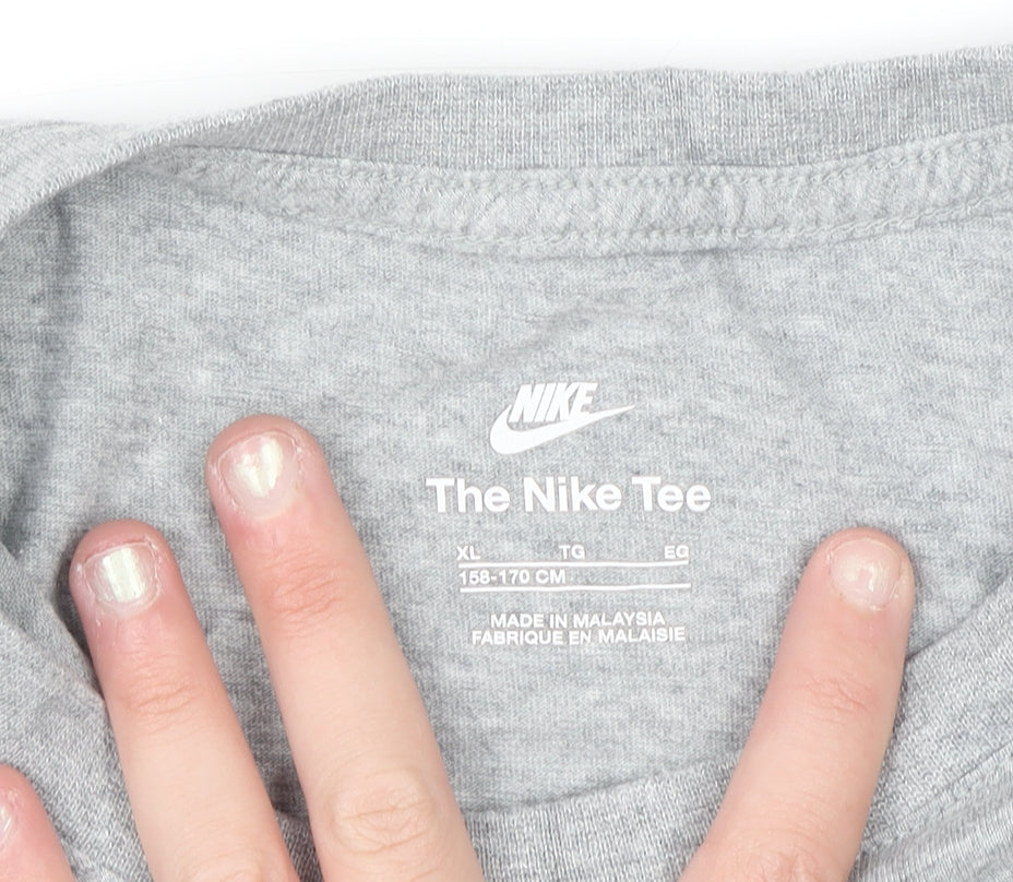 Nike Men's Grey Cotton Crew Neck Short Sleeve T-Shirt Size S