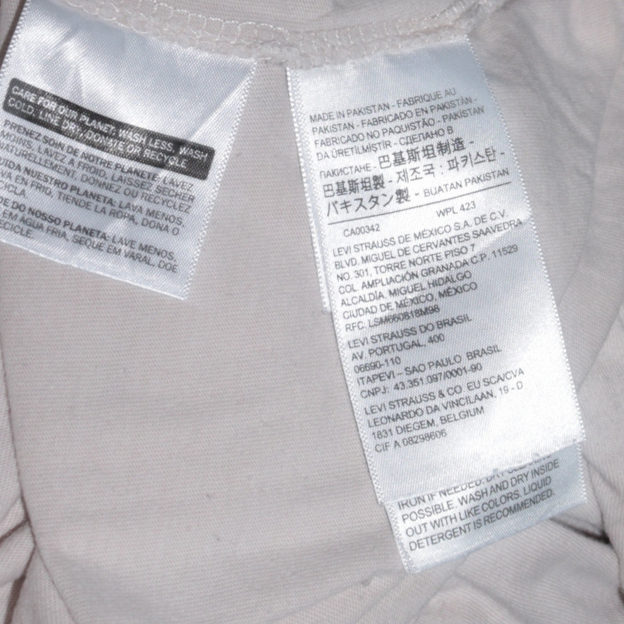 Levi's Women's Ivory Cotton Short Sleeve Crew Neck T-Shirt 2XL