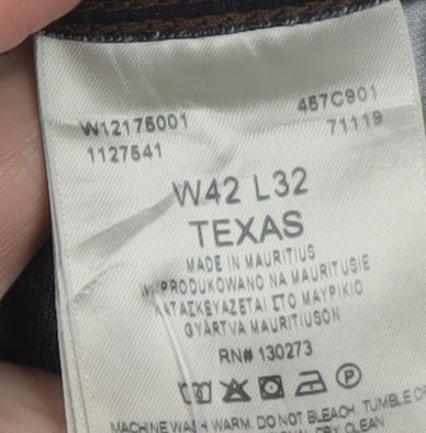 Wrangler Men's Blue Regular Fit Texas Straight Jeans W42 L32