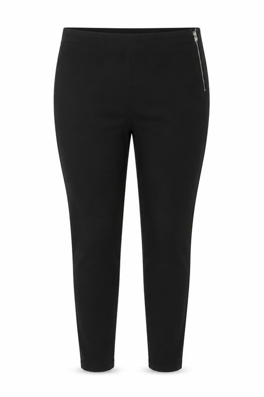 Savior Women's Black Size 14 Slim Fit Jegging Jeans